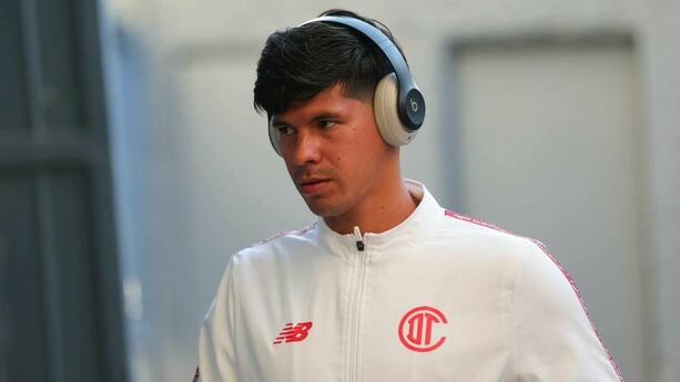 Robert Morales se acerca a Pumas (Imago7)