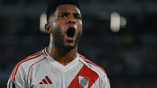 Miguel Borja en un partido de River Plate (@miguelaborja23)