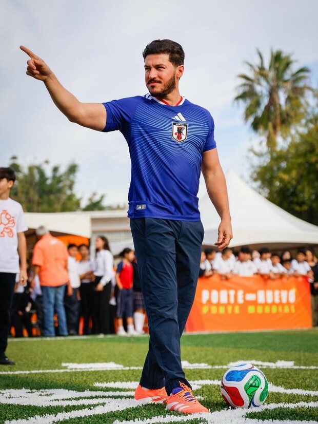 Samuel visitó este jueves la playera de Japón. (Foto: Samuel)