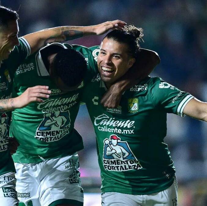 Cruz Azul cae ante León en el Nou Camp (Imago7)