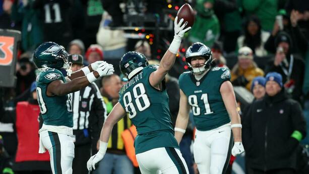 Eagles le dio la vuelta a 49ers en el segundo cuarto (Reuters)