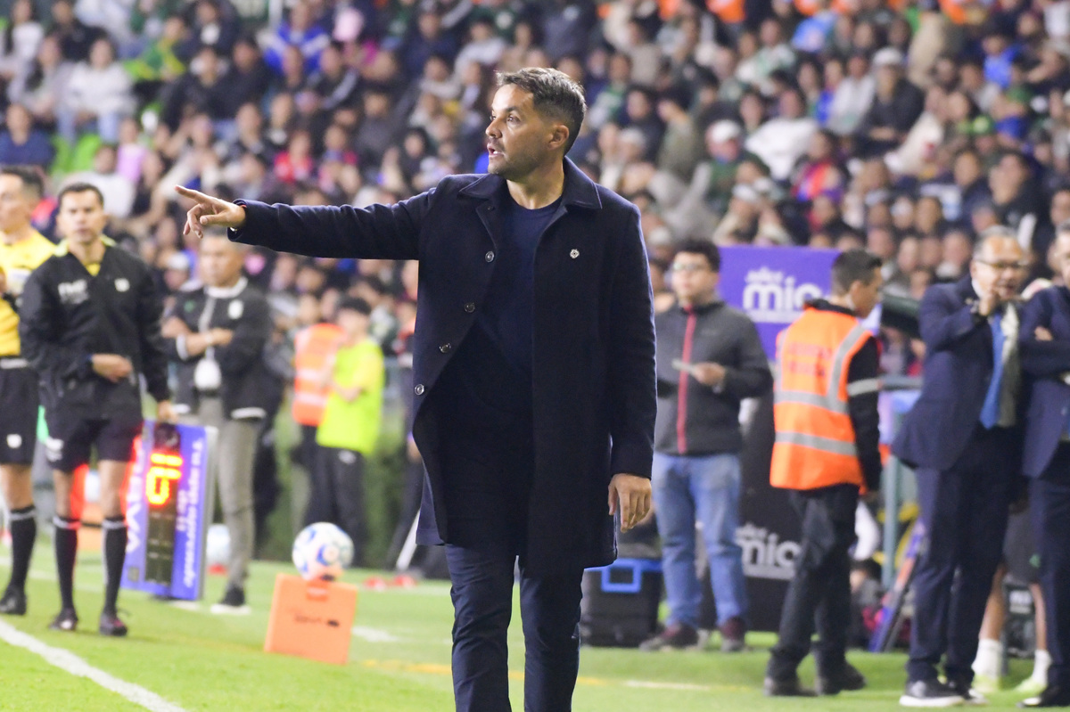 Nicolás Larcamón enfrentó al León, su exequipo (Imago7)