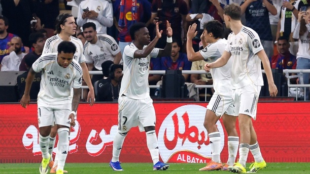 Vinícius le marcó un gol al Barcelona en la Supercopa de España 2026 (Reuters)