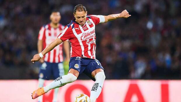 Luis Romo habló del penal fallado por Chicharito / Mexsport