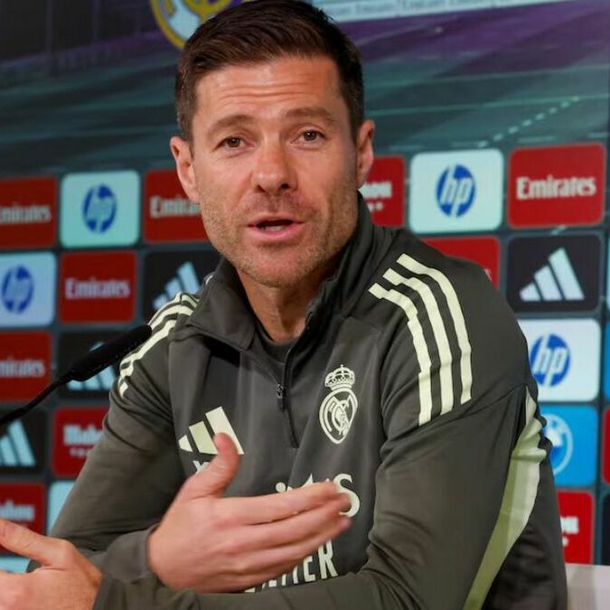 Xabi Alonso espera que el equipo siga dando alegrías. (Foto: EFE)