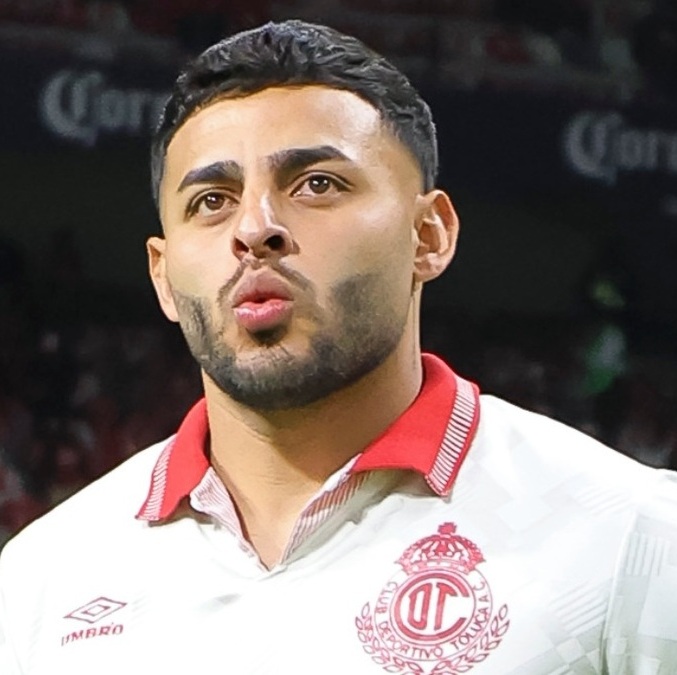 Alexis Vega será baja del Toluca por más semanas (Imago7)