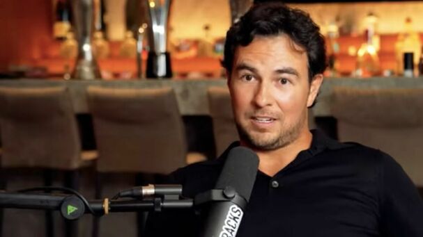 Checo Pérez contó la anécdota que le costó dinero a Marko. (Foto: captura de pantalla)