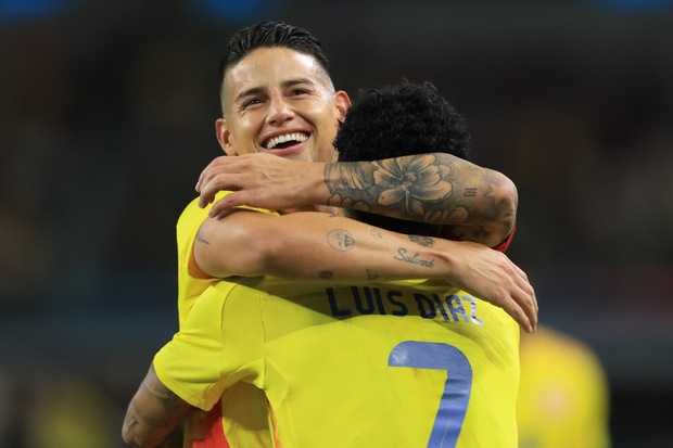 James Rodríguez festeja un gol de Colombia (Mexsport)