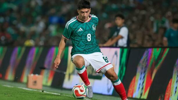 Obed Vargas en un partido de la Selección Mexicana (Imago7)