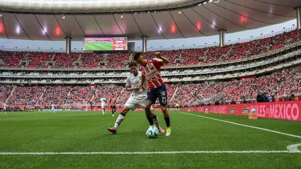 Chivas se midió con Querétaro en el Estadio Akron (Imago7)
