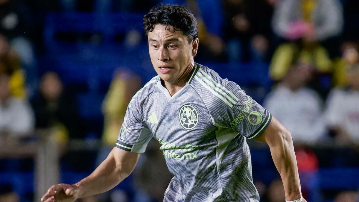 Ramón Juárez en el duelo ante Atlético San Luis (Imago7)