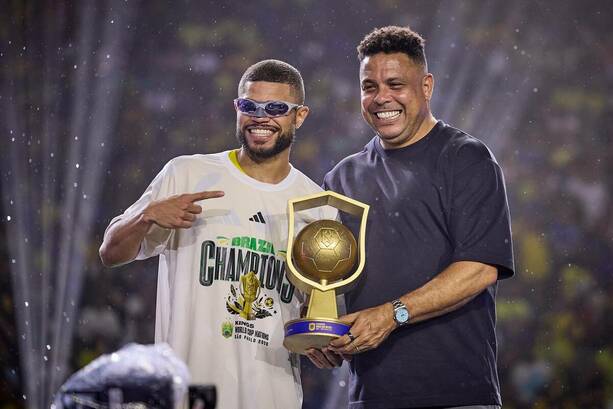 Ronaldo estuvo en la ceremonia de premiación / Kings League