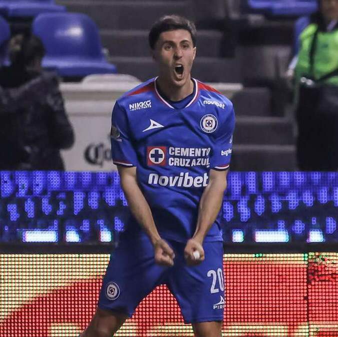 José Paradela anotó el gol del triunfo para Cruz Azul vs Puebla (Imago7)