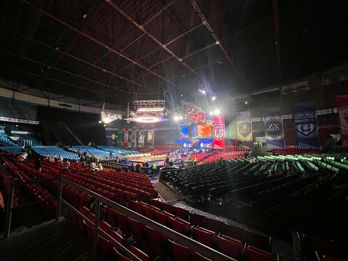 La Arena México fue el escenario de la revelación (@LaPeoplesLeague)