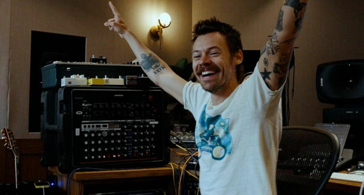 Harry Styles en una reciente aparición en redes sociales (Instagram)