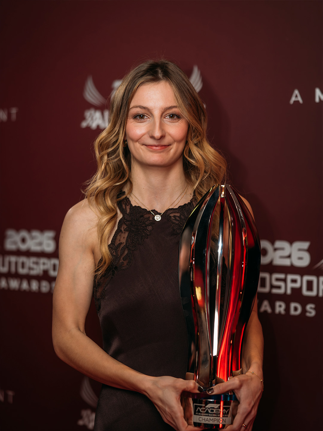 La piloto fue premiada en el Autosport Awards. (Foto: @DorianePin)