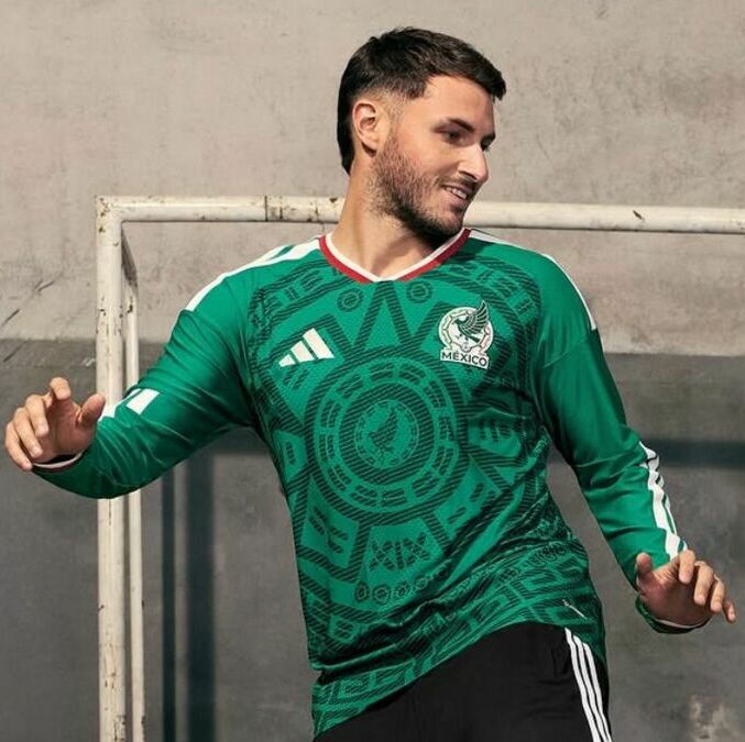 Santiago Gimenez buscará su debut en Copa del Mundo (@Santgimenez_)