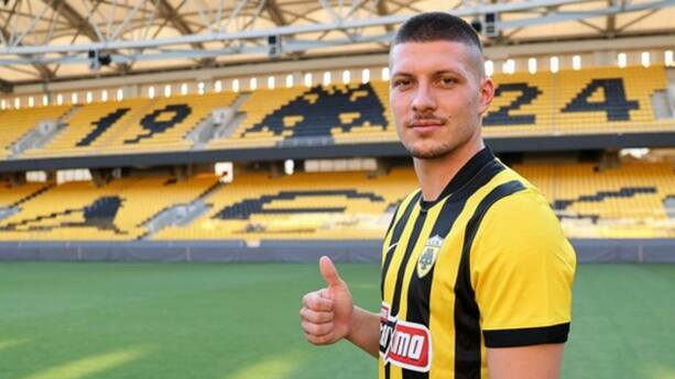Luka Jovic prefirió firmar con AEK sobre equipos como Cruz Azul y Oviedo (Cortesía AEK)
