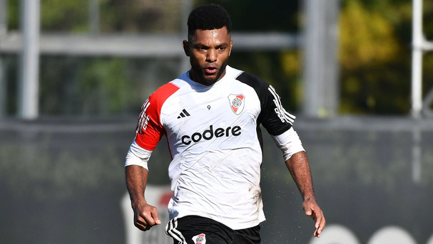 Miguel Borja ya trabaja en La Noria a la espera de ser confirmado. (Foto: X @RiverPlate)