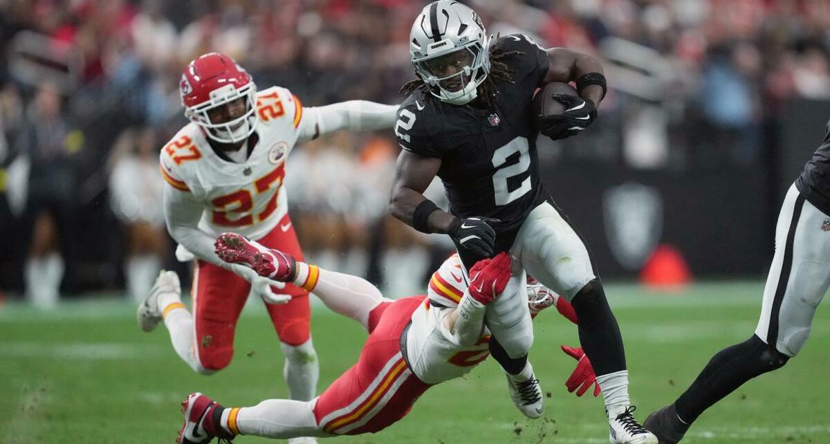 Ashton Jeanty fue de los mejor en Las Vegas Raiders (Reuters)