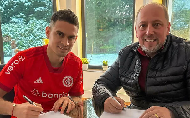 Santos Borré es el nuevo jugador del Inter. (Foto: @SCInternacional)