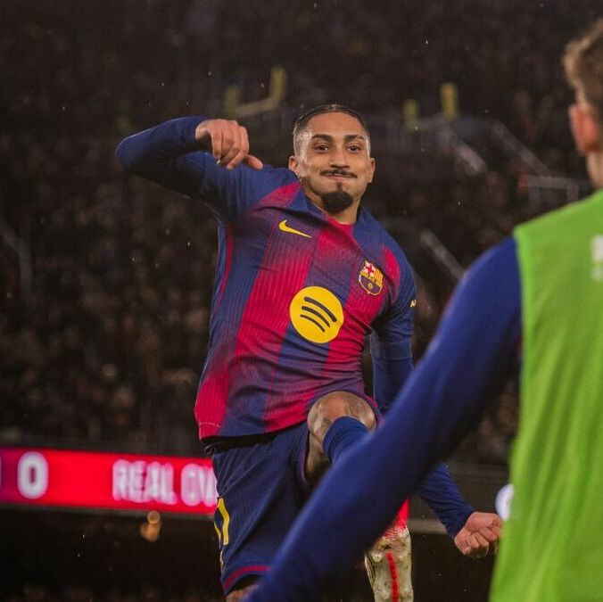Raphinha marcó ante el Real Oviedo (@FCBarcelona)