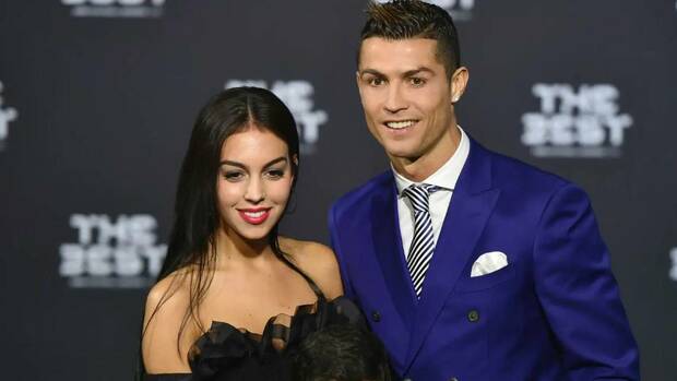 Cristiano Ronaldo y Georgina Rodríguez, en una gala de premios (Reuters)