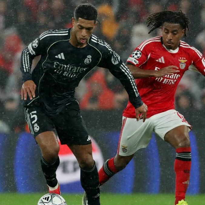 Jude Bellingham ante el Benfica (Reuters)