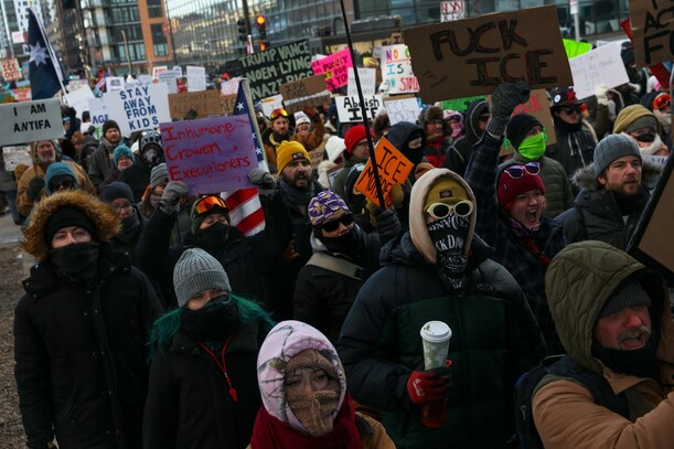 Minneapolis enfrenta fuertes manifestaciones a meses del Mundial 2026 (Reuters)