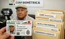 Estos son todos los documentos que necesitan los adultos mayores para tramitar CURP biométrica. (Sora IA).