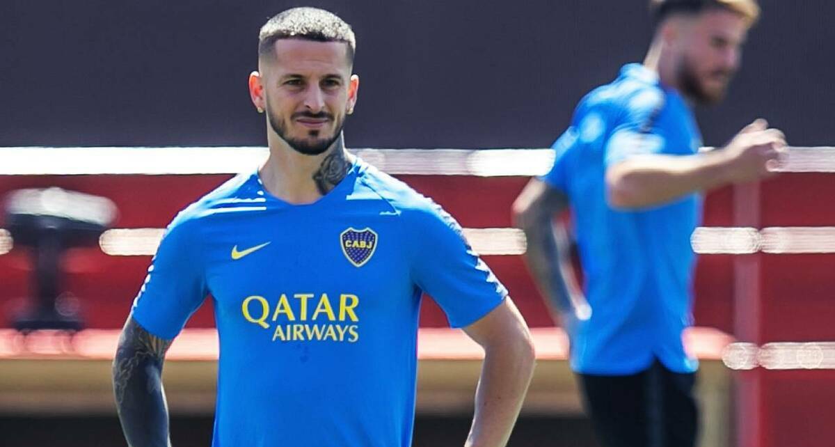 Darío Benedetto llegó a Ecuador en un pasional recibimiento (Mexsport)