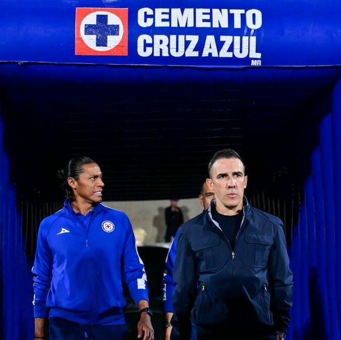 Vicente Sánchez se fue de Cruz Azul con el título de Concachampions (Imago7)