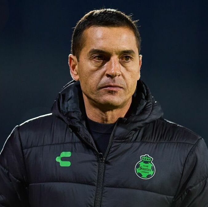 Francisco Rodríguez Vílchez, técnico de Santos, se disculpó con la afición (Mexsport)