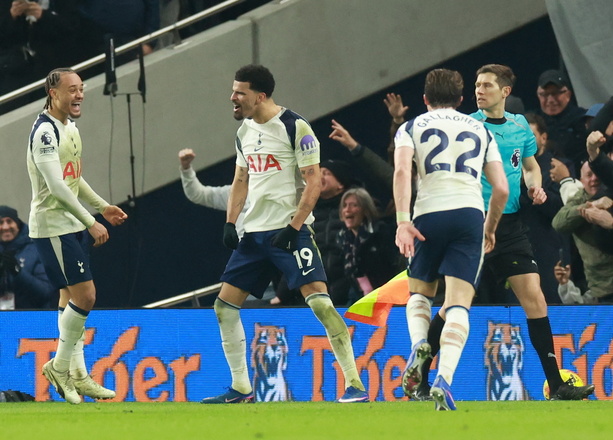 Dominic Solanke hizo explotar a la afición Spur (Fotografía: EFE)