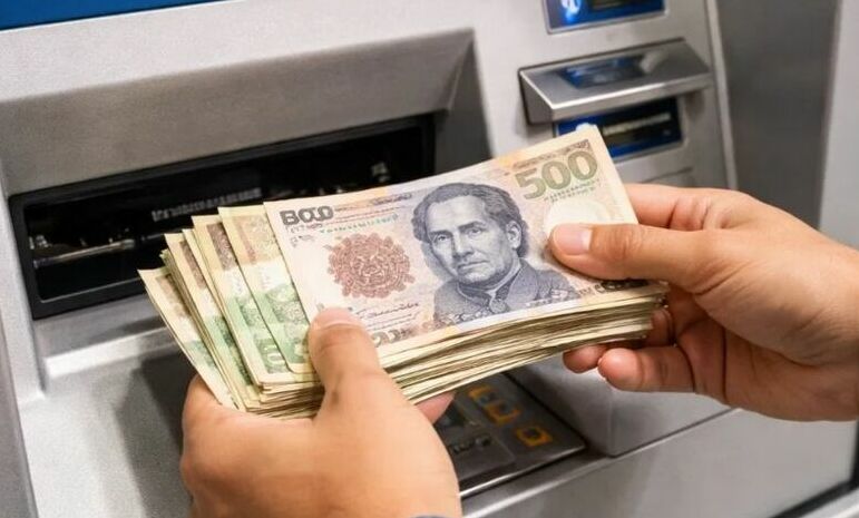 Este será el nuevo requisito para retirar dinero en México este 2026: ¡para quiénes aplica? (Sora IA).