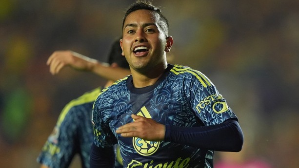 'Chiquito' Sánchez celebra un gol con América (Imago7)