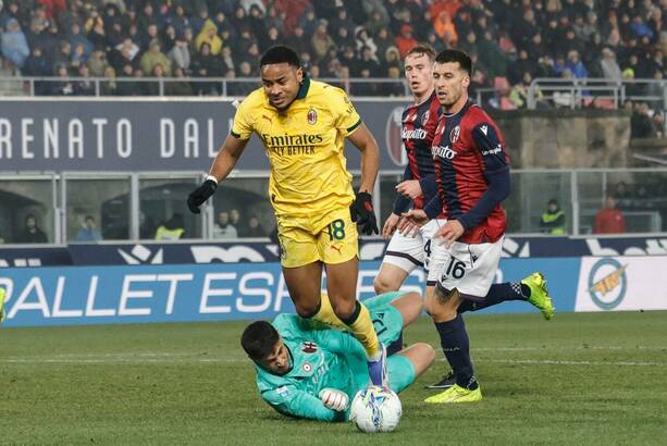 Milan sacó un partido complicado de visita ante Bologna / Reuters