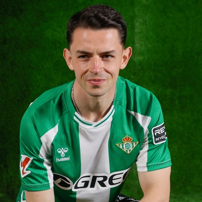 Álvaro Fidalgo está listo para debutar con el Betis  (EFE)