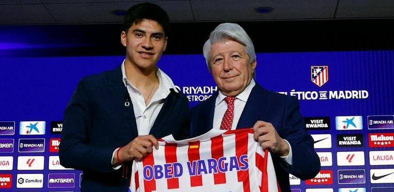 Cerezo presentó a Obed Vargas como su refuerzo. (Foto: Atlético de Madrid)