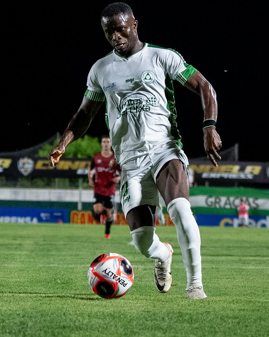 Christian Ebere, en su paso por Plaza Colonia (@c_ebere11)