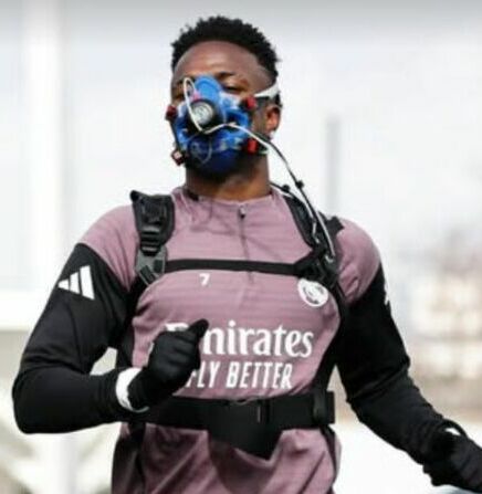 En Real Madrid recurren de nuevo a las máscaras. (Foto: Real Madrid)