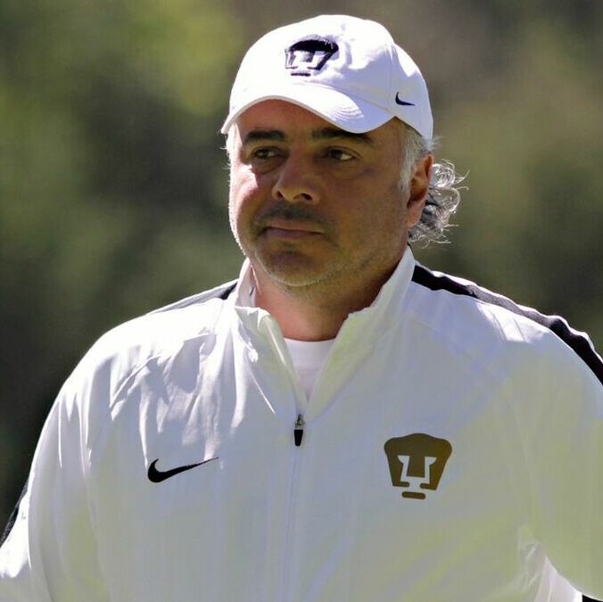 Guillermo Vázquez con Pumas en 2016 (Imago7)