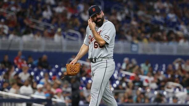 José Urquidy regresa a lanzar tras dos años (AFP)