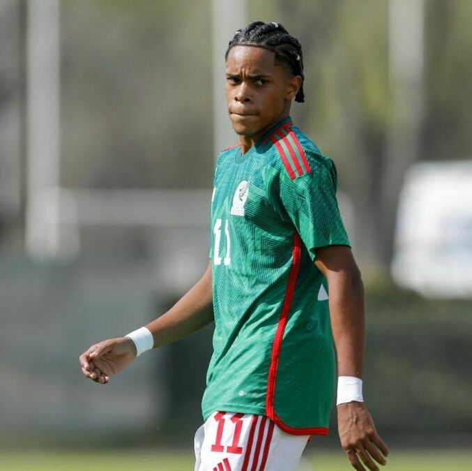 Matheus Reis, jugador mexicobrasileño de Fluminense (@miseleccionsubs)