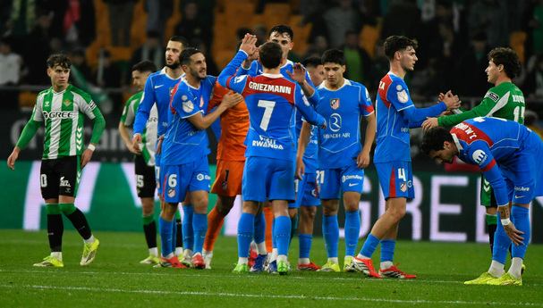 Obed Vargas (21) debutó con triunfo. (Foto: EFE)
