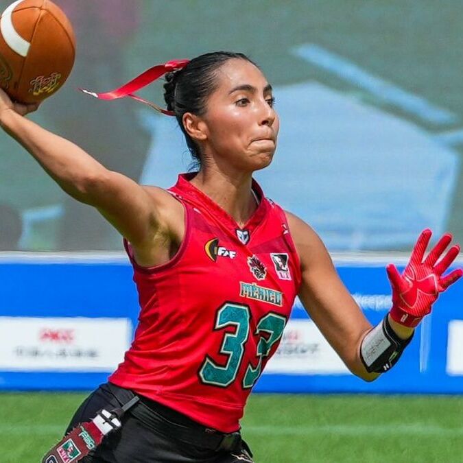 Diana Flores, quarterback de la Selección de Flag Football (@nflmx)