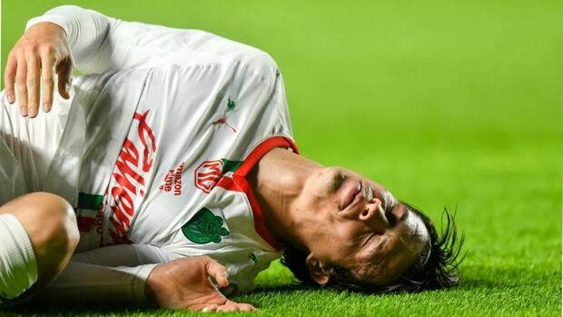 Diego Campillo se lamenta en un partido de Chivas (Imago7)