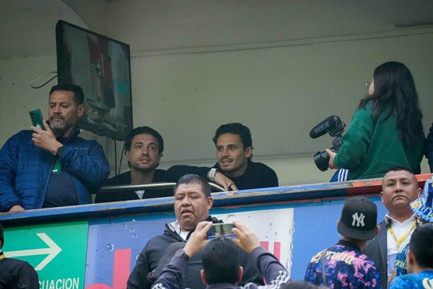 Raphael Veiga presenció el juego del América ante Necaxa (Fotografía: Imago 7)