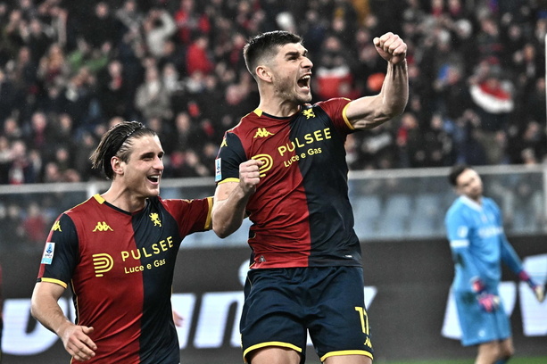 Genoa estuvo cerca de sacar un punto ante Napoli (Fotografía: EFE)