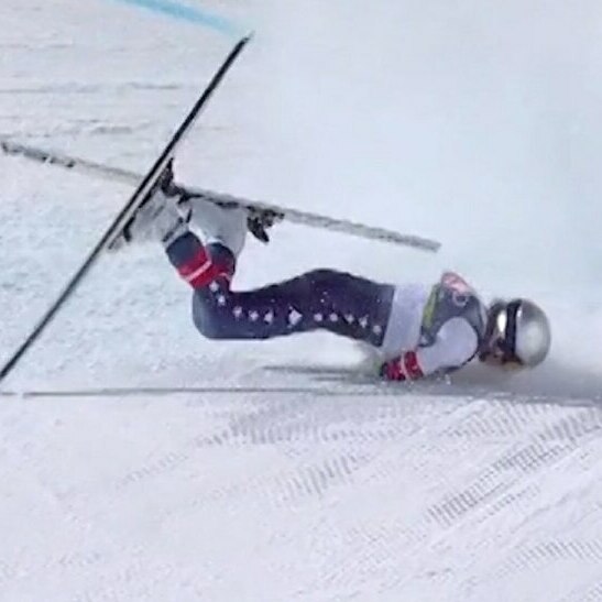 Lindsey Vonn sufrió una brutal caída en los Juegos Olímpicos de Inverno 2026 (Reuters)